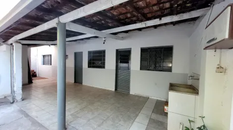 Alugar Casa / Padrão em São José do Rio Preto. apenas R$ 700,00